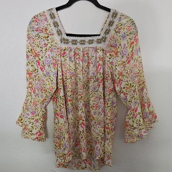 The Pioneer Woman Square Neck Flutter Sleeve Blouse Size M. - Picture 2 of 7